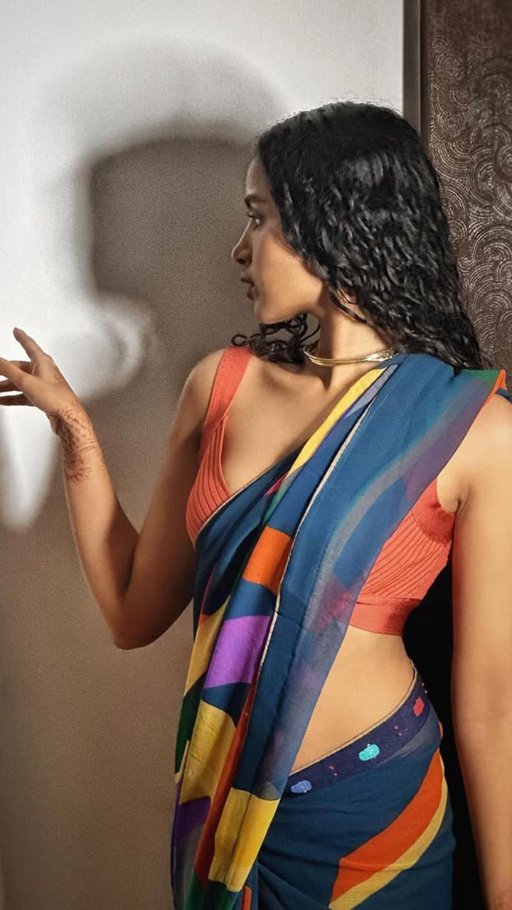 Anupama Parameswaran raises style bar with glamours pics