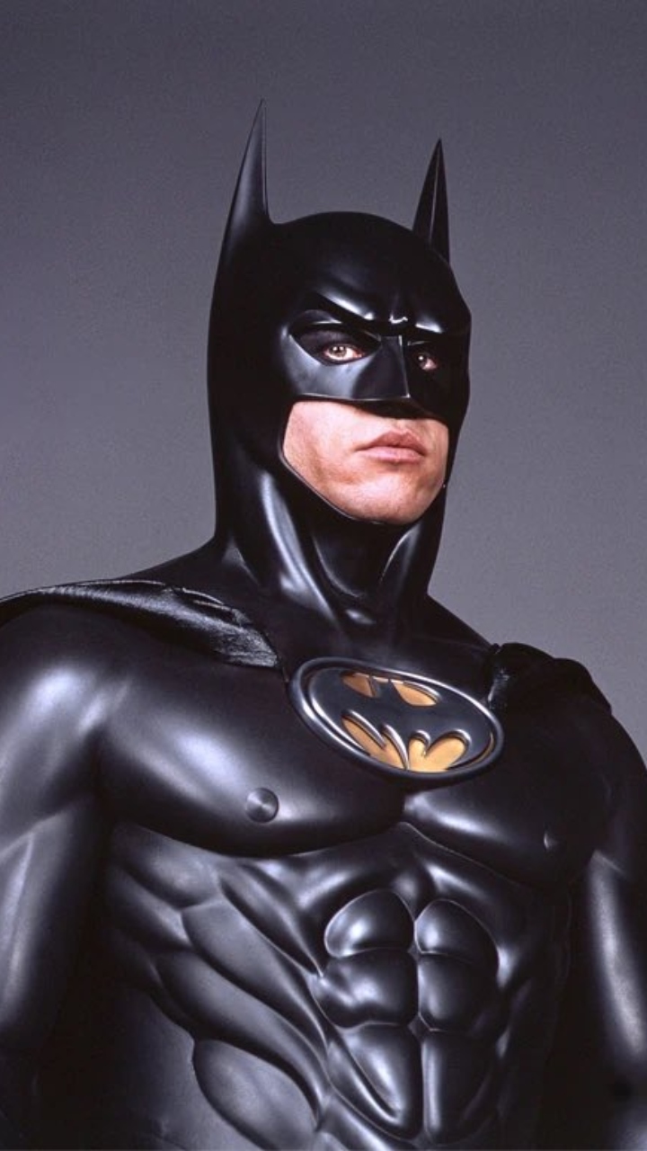 'Batman Forever' icon Val Kilmer dies at 65
